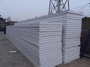 聚氨酯保溫板生產(chǎn)工藝全解析 核心技術(shù)要求與質(zhì)量控制要點